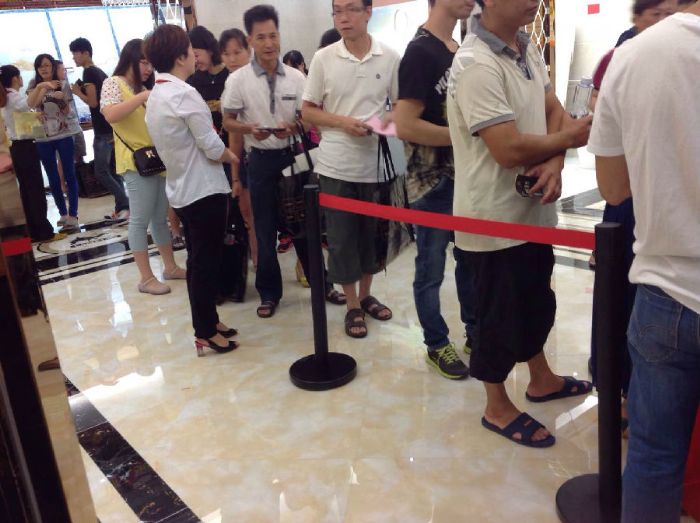 20141003091704105 临沧九洲国际官网-相信品牌力量瓷砖品牌旗舰店开业现场