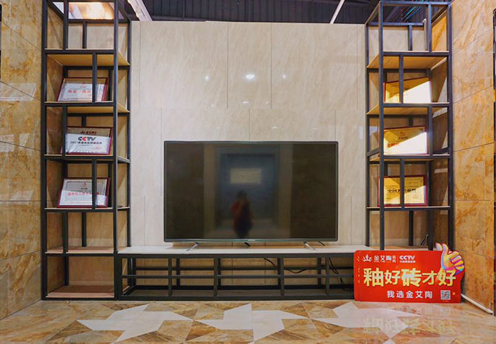 20170903101337247 90后妄想执行者——九洲国际官网-相信品牌力量瓷砖潮安代理商薛彦滨
